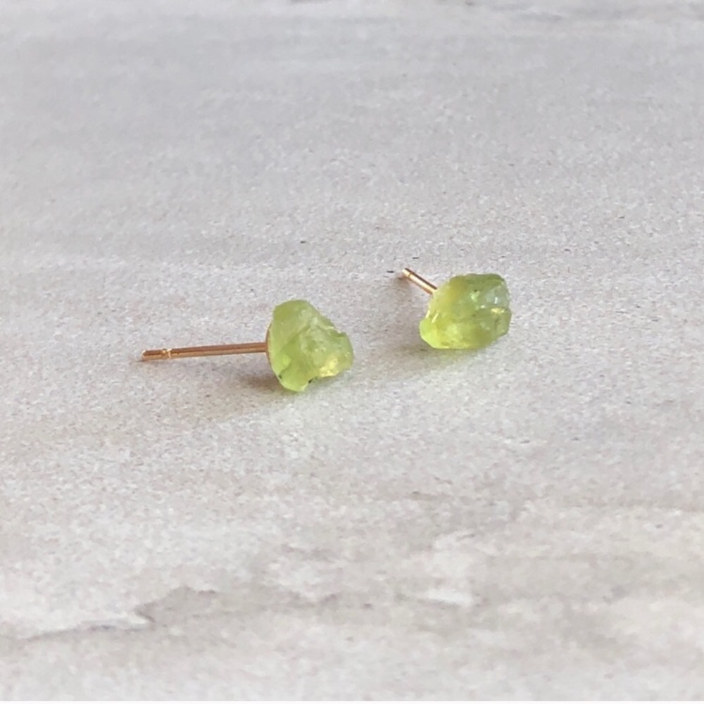 Raw Peridot Gemstone Stud Earrings - Picture 3 of 5